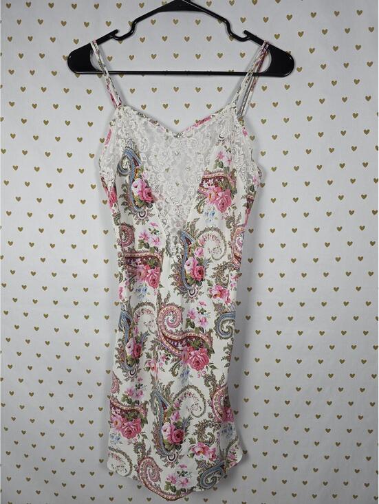 Victoria's Secret Other - Victorias Secret Vintage Gold Label Floral Paisley Lace Chemise Nightgown Slip S